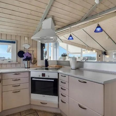 Gorgeous Home In Nordborg With Sauna بيت للعطل *